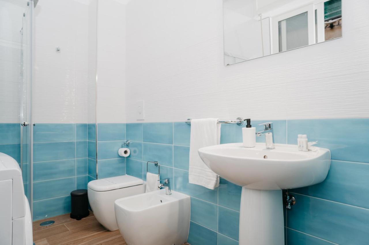 Brombeis Fantastica By Casa Napoletana - Town Center Apartment Наполи Екстериор снимка