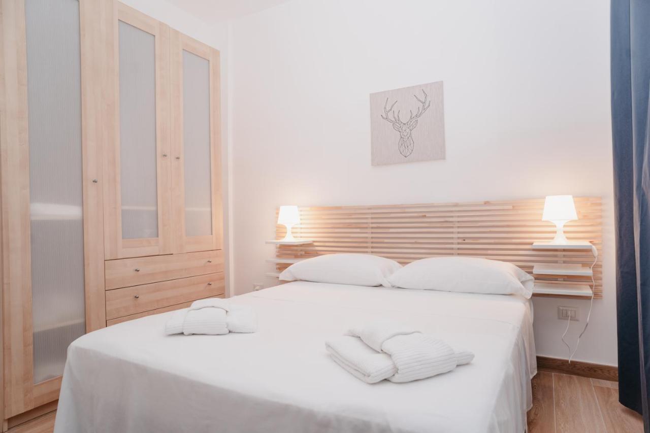 Brombeis Fantastica By Casa Napoletana - Town Center Apartment Наполи Екстериор снимка